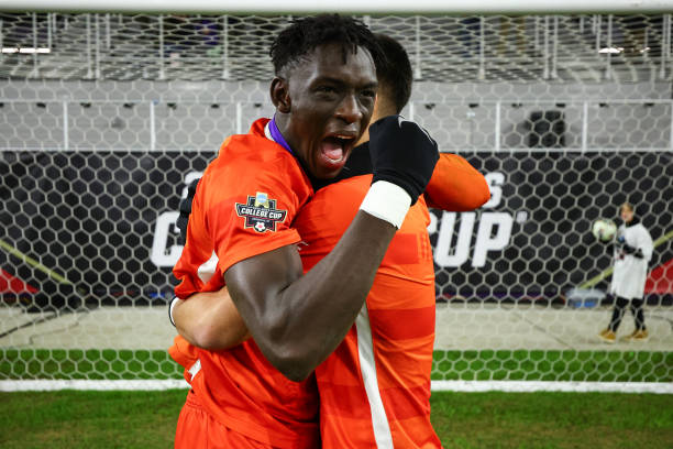 俱樂部該如 俱樂部該如